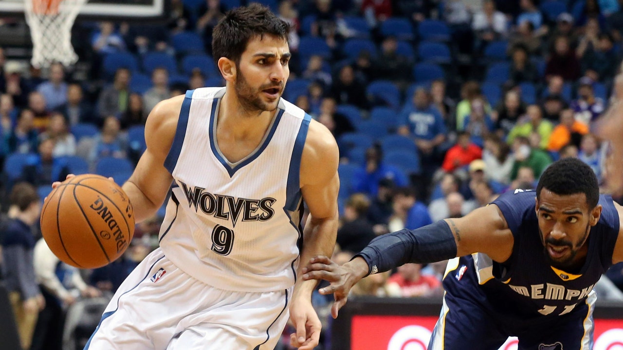 Rubio shows grit, propels Wolves past Grizzlies late